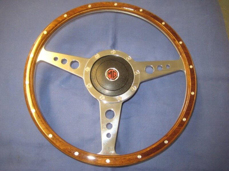 MGB & MIDGET 13 INCH WOODEN STEERING WHEEL & BOS GT ROADSTER