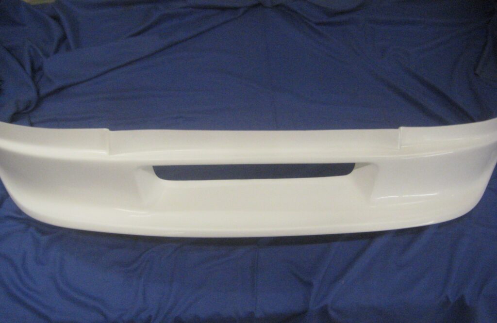 STR189 MGB FIBREGLASS ST SPECIAL TUNING FRONT SPOILER VALANCE