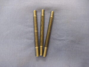 51K267 MGB OIL PUMP STUDS SET OF 3