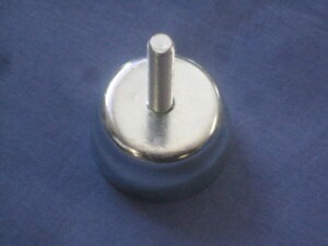 (33) MGB & MGC WIRE WHEEL GREASE CAP BTC392