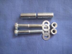 MGB 2 X AXLE STRAP SPACER / DISTANCE TUBES & TOP BOLT KIT AHH6162KIT