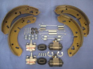 RBKGTV8 MGB GENUINE GT V8 REAR BRAKE OVERHAUL KIT TUBE AXLE 1973-76