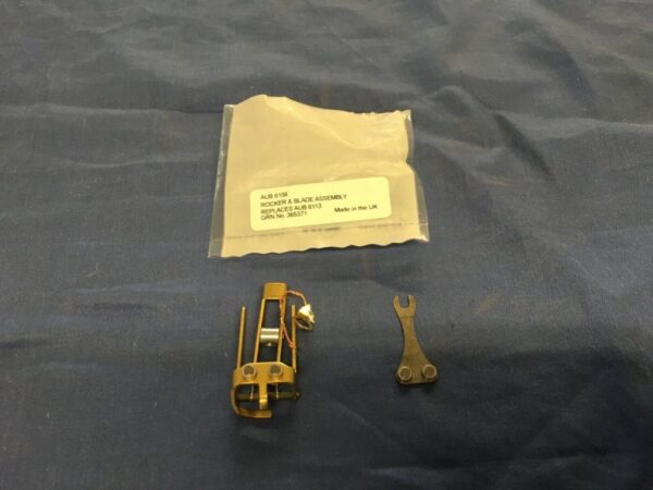 AUB6106A MGB SU FUEL PETROL PUMP POINTS