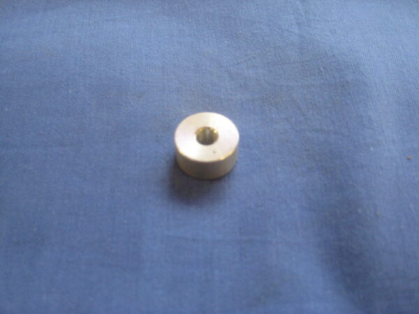 AHH6939 MGB SEAT RUNNER SPACER