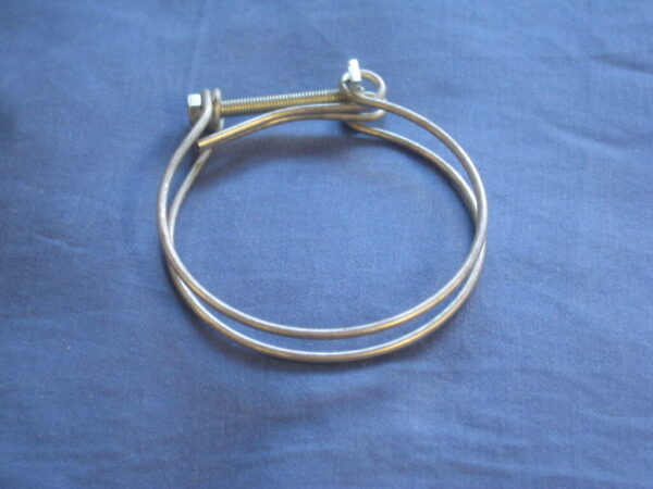 CS4042 MGB & MIDGET PETROL / FUEL FILLER NECK WIRE CLIP