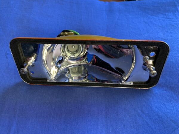 (34) MGB BHA5322 RUBBER BUMPER INDICATOR LIGHT BACKPLATE