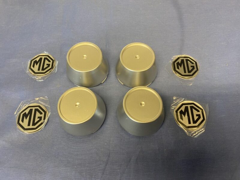 MGB & MIDGET ALLOY WHEEL CENTRE CAPS AND BADGE SET OF 4