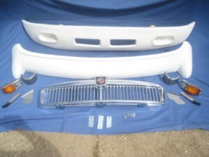 SBCKC MGB RUBBER BUMPER TO SEBRING LOOK CONVERSION KIT WITH CHROME SLATTED GRILL