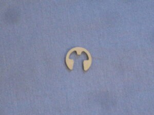 13H2023 MGB MKI DOOR LOCK SPRING CLIP