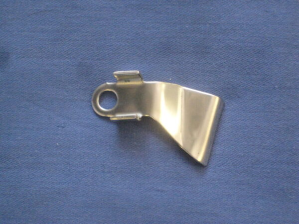 AHH6938 MGB OIL PRESSURE PIPE UNION JUNCTION S/S BRACKET