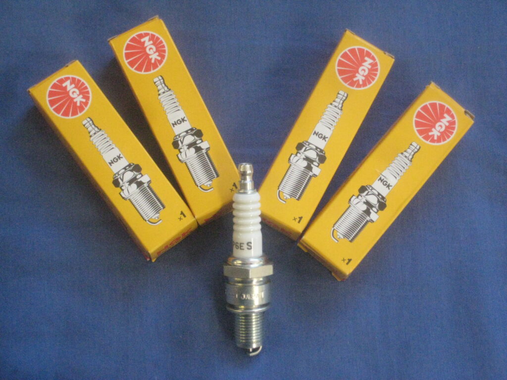 BP6ESX4 MGB SET OF 4 NGK SPARK PLUGS