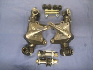 BTB764/5KIT MGB PAIR NEW STUB AXLES ASSEMBLY INCLUDING FITTING KITS