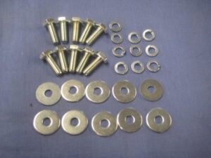 HMP813006 MGB BOOT LID FITTING KIT