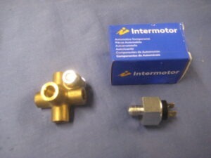 13H1568 MGC 5 WAY BRAKE UNION INC BRAKE LIGHT SWITCH