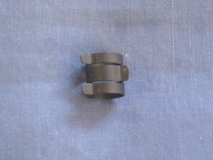 UKC3795 MGB FUEL HOSE CLIP BLACK 1/2